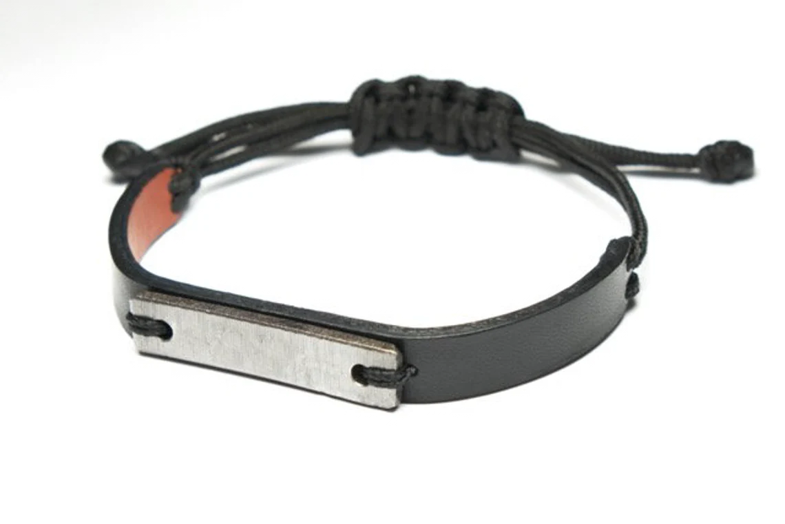 Ukrainian Support Bracelet Paracord Piece Inspired by Military Vehicle Conflict - Image 2