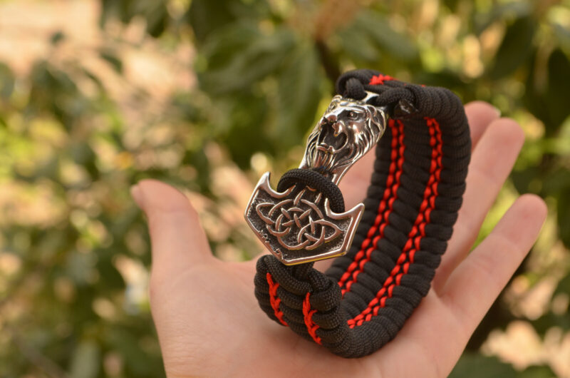 Bracelet Survival Paracord Jewelry Ethnic "Celtic Lion". UNITED24 Brave Ukraine - Image 3