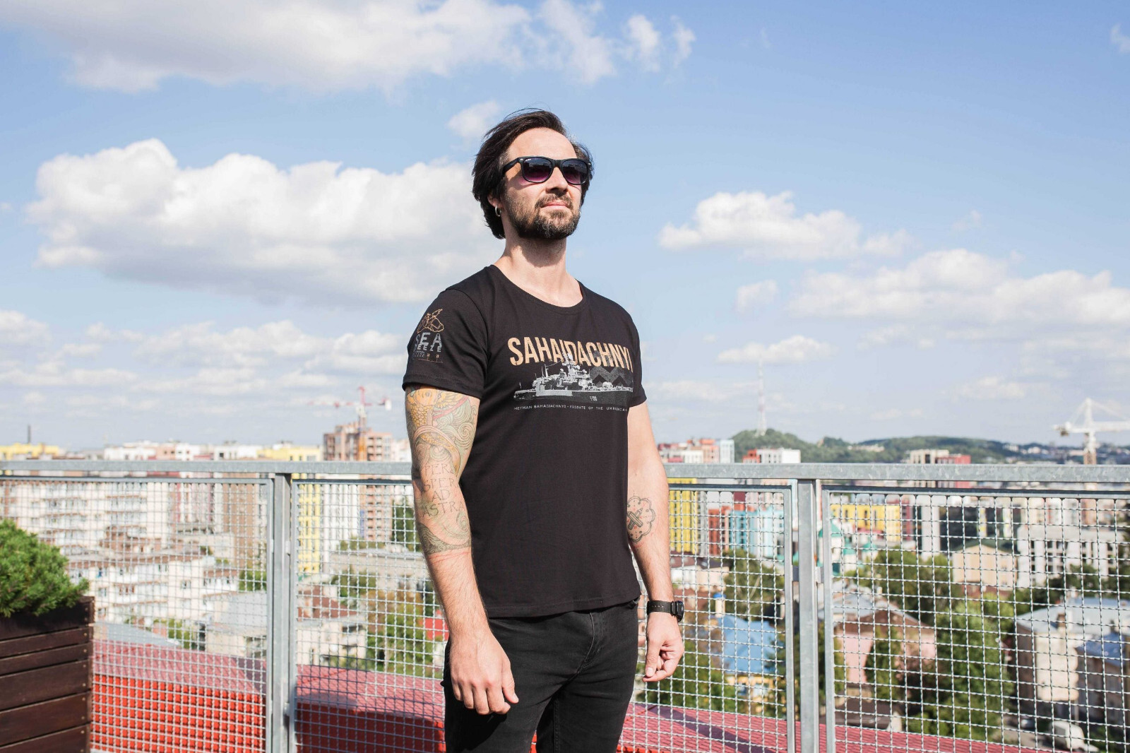 Man's T-shirt SAHAIDACHNYI War in Ukraine Patriotic - Image 5