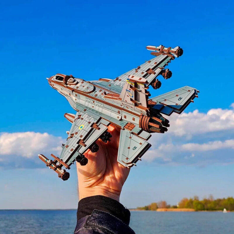 Mechanical Wooden 3D Puzzle Model Kit "F-16 Fighting Falcon" War in Ukraine - Image 4
