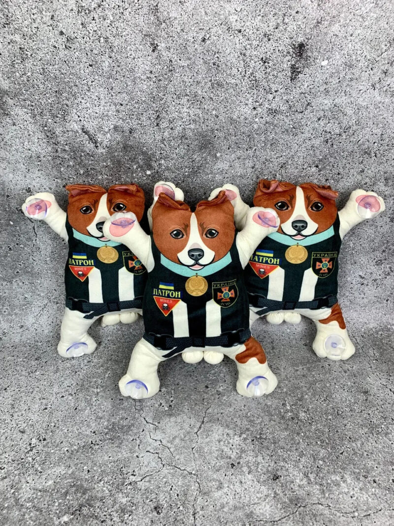 Patron dog car toy with Ukrainian patriotic inscriptions, on suction cups - Image 3