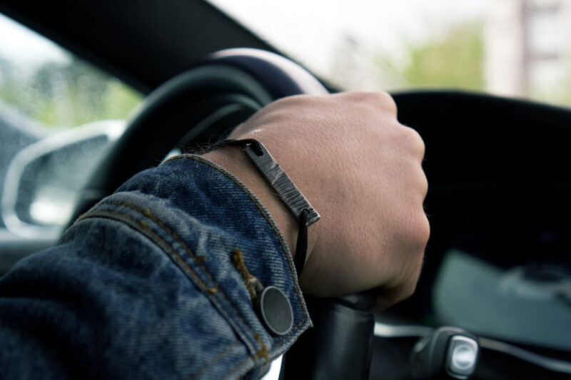 Ukrainian Support Bracelet Paracord Piece Inspired by Military Vehicle Conflict - Image 6