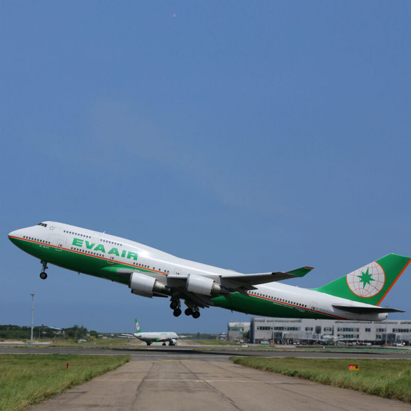 Fuselage Aircraft Original Skin Tag Keychain Tag Boeing 747 Eva Air - Image 5