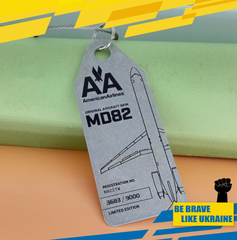 Fuselage Aircraft Original Skin Pendant Keychain Tag MD82 American Airlines