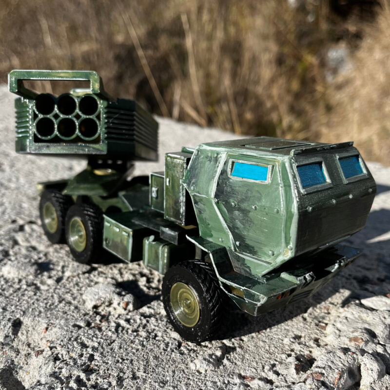 HIMARS M142 MLRS – Assembled & Painted Model of Ukrainian Army. 1:50